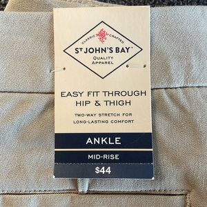 St John’s Bay. Ankle. Mid-Rise. Size 6. Brand New.